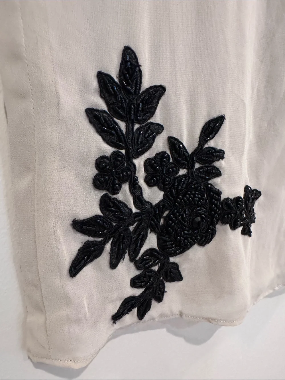 House of CB Amal beaded appliqué georgette midi skirt size small